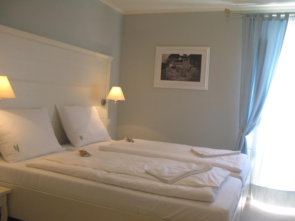 Hotel Villa Elisabeth - Veli Losinj Health Resort Værelse billede